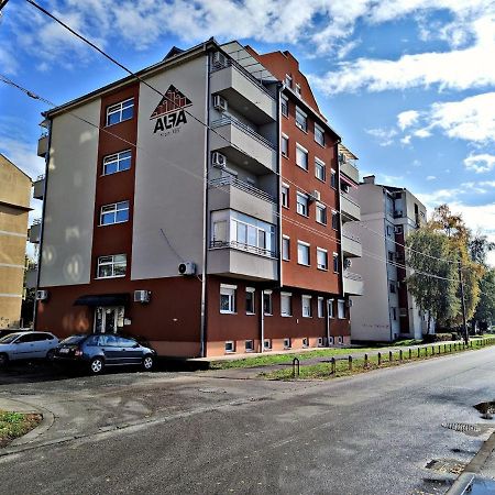 Apartman Espresso Sa Parkingom Sremska Mitrovica Ngoại thất bức ảnh