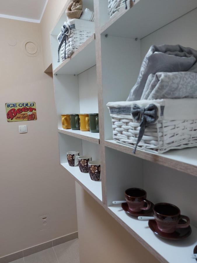 Apartman Espresso Sa Parkingom Sremska Mitrovica Ngoại thất bức ảnh